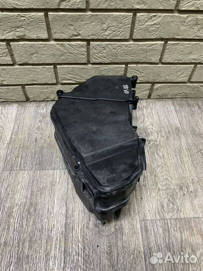 Audi Q7 4L Корпус блока предохранителей