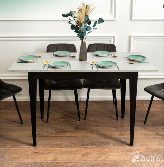 Кухонный стол новый