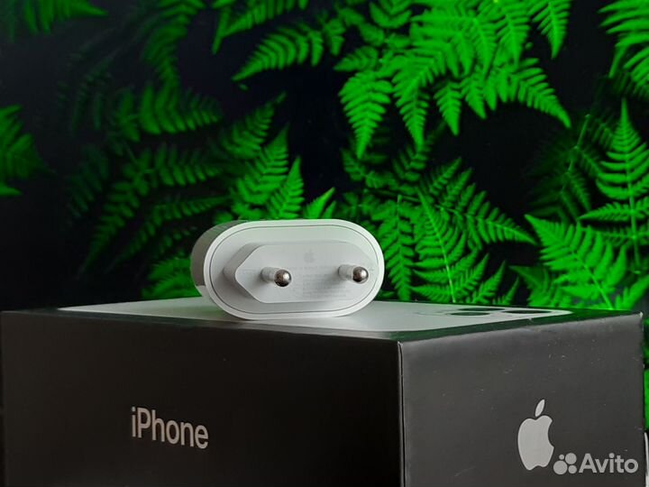 Оригинальная быстрая зарядка iPhone 20W