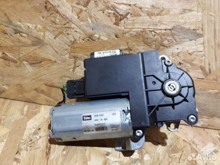 Моторчик люка Opel Meriva A 2003-2010