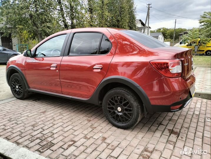Renault Logan Stepway 1.6 AT, 2019, 75 000 км