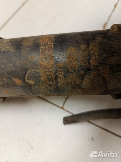 Амортизатор передний SG4332