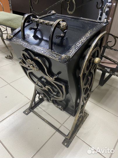 Урна для мусора кованая