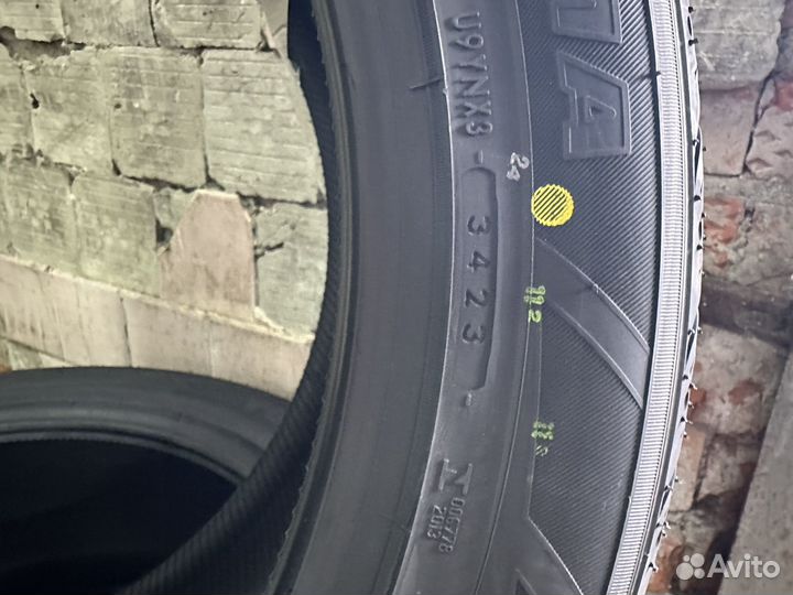 Yokohama Parada Spec-X PA02 285/45 R22 114V