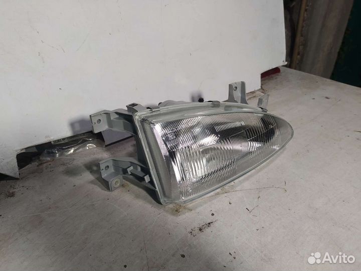 Правая фара хундай акцент Hyundai Accent 1