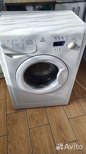 Стиральная машина бу indesit