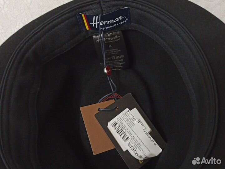 Шляпа черная