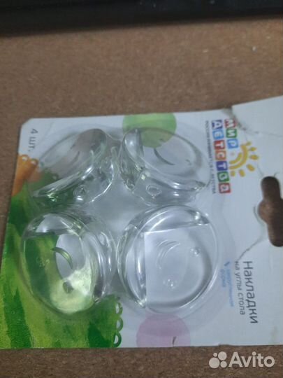 Накладки Новые на углы стола для защиты детей