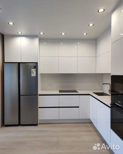 Кухонный гарнитур угловой