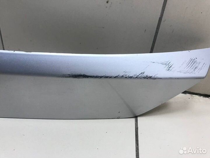 Накладка крышки багажника Toyota RAV4