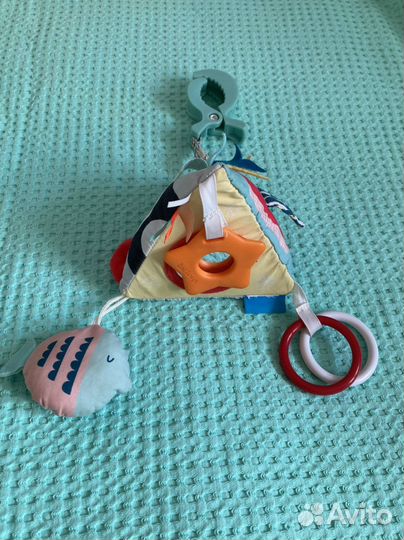 Игрушки на коляску 2 штуки