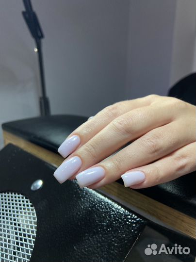 Модель на маникюр