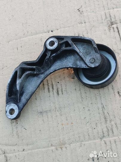 Кронштейн ролика генератора bmw e39 м57 дизель