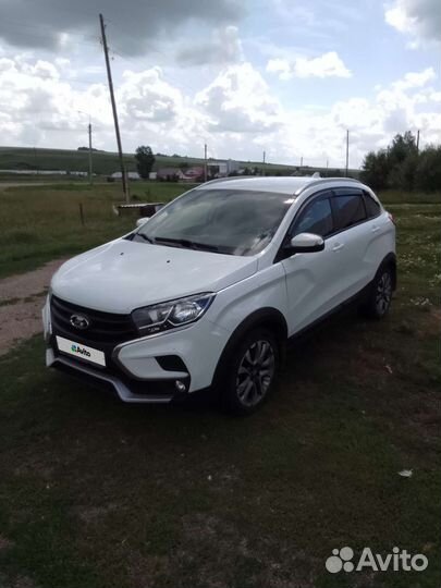 LADA XRAY Cross 1.8 МТ, 2020, 60 000 км