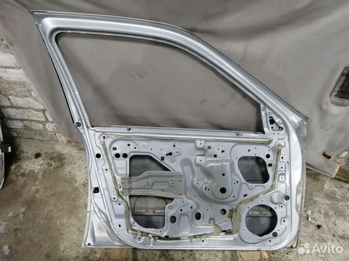 Дверь передняя левая для Nissan Primera P11 рест