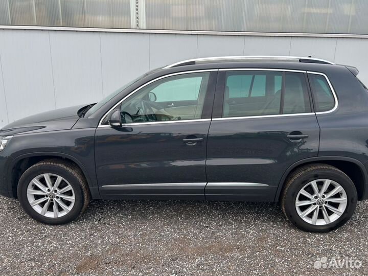 В разборе Volkswagen Tiguan 5N