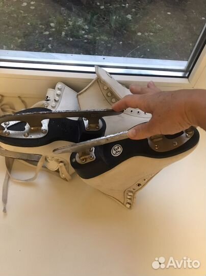 Коньки 30 и 34 размер