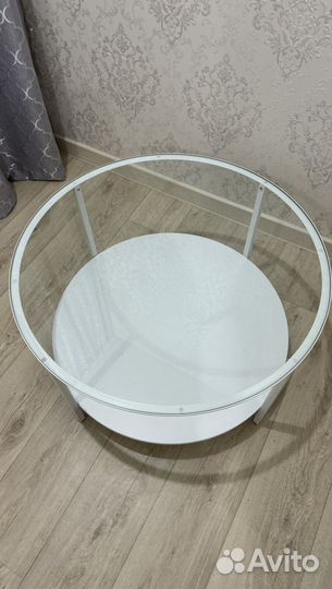 Журнальный столик IKEA со стеклом
