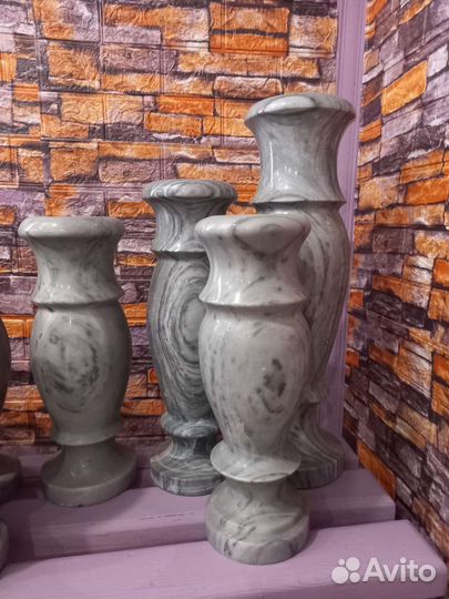 Ваза из мрамора и гранита