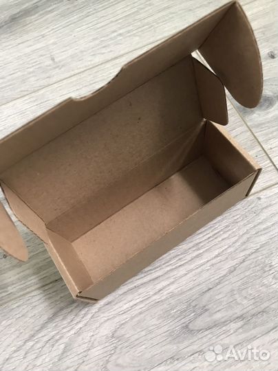 Картонные коробки