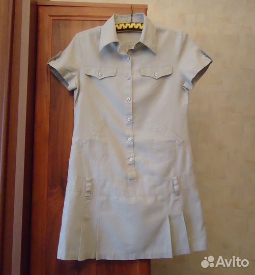 Платье светлое.Оригинальный фасон. Лен.Италия р S