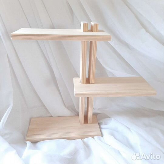 Деревянная полка