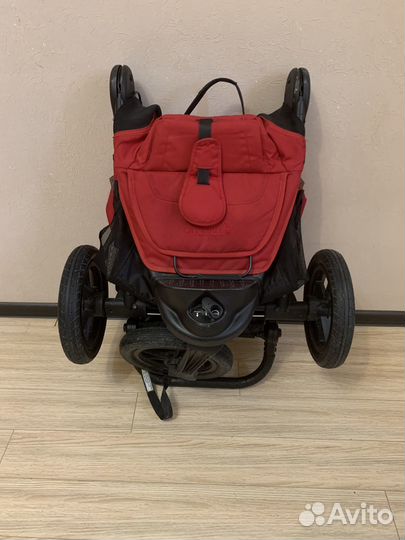 Прогулочная коляска Baby Jogger City Elite
