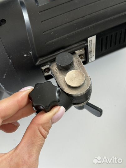 Студийный импульсный свет