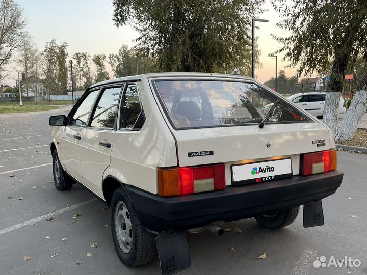 ВАЗ 2109 1.3 МТ, 1988, 10 000 км