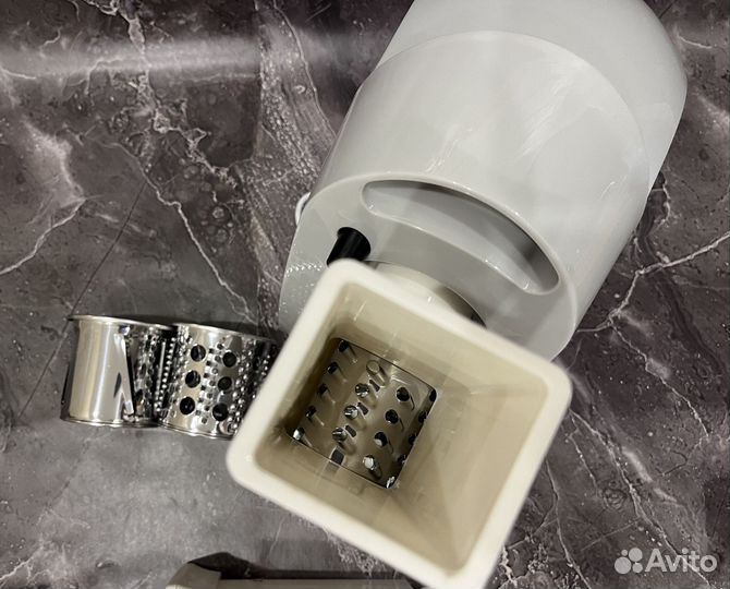 Новая мясорубка с овощерезкой.Доставка