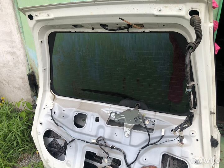 Заднее стекло nissan x trail т31