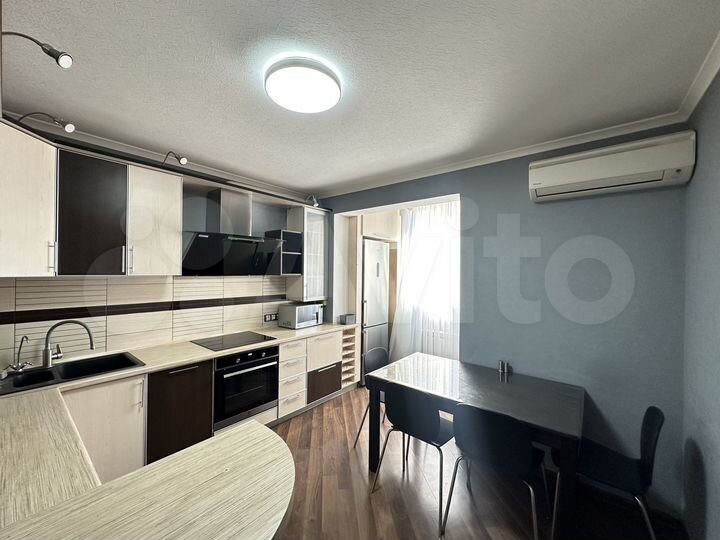 2-к. квартира, 65 м², 11/14 эт.