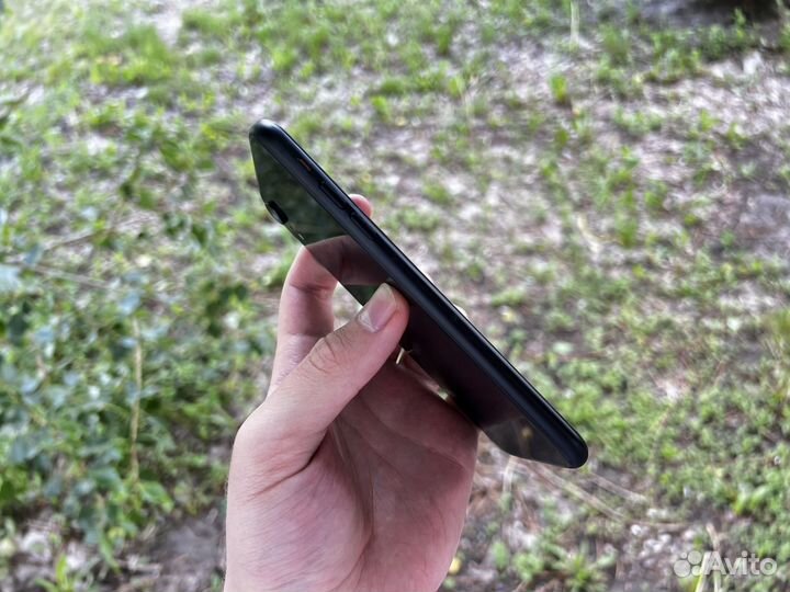 iPhone Xr, 128 ГБ