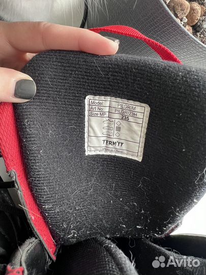 Сноубордические ботинки размер 36