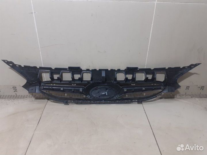 Решетка радиатора Hyundai Solaris 1