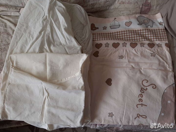 Бортики и балдахин в кроватку и постельное бельё