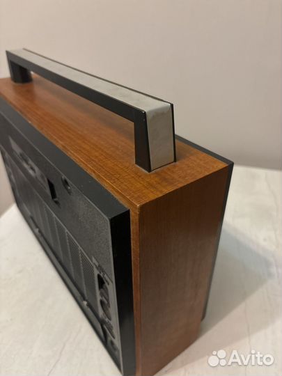Радиоприемник океан 209 с фм в отличном состоянии