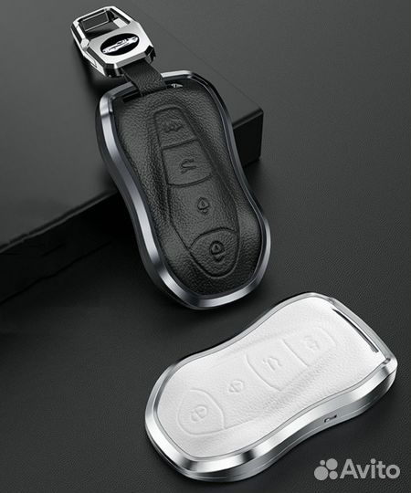 Чехол для ключа автомобиля Geely Atlas Pro, Tugella / Джили Атлас Про, Тугелла white metall