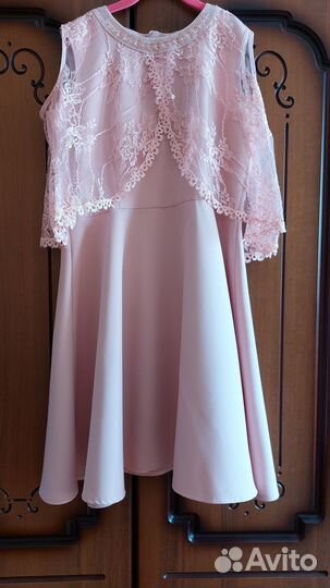 Платье на девочку праздничное на рост 158