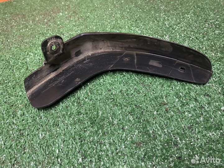 Брызговик задний левый Nissan Almera classic