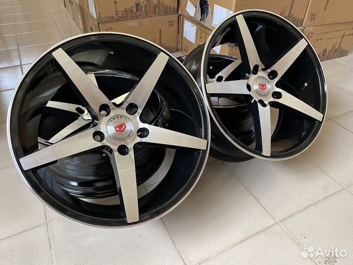 Комлект дисков Vossen CV3 R17 j7,5 5/114,3