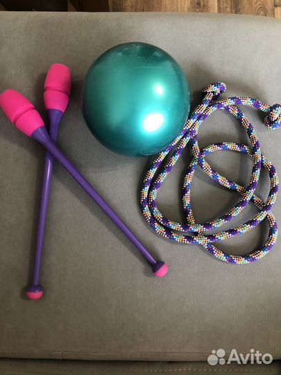 Булавы,мяч гимнастический, веревка