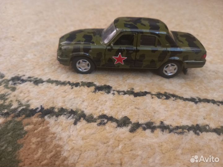 Машинки модельные