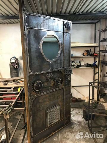 Дверь входная металлическая новая