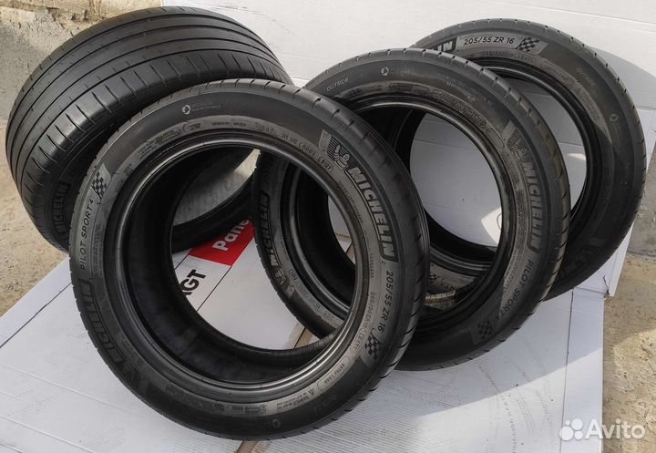 Michelin Pilot Sport 4 205/55 R16