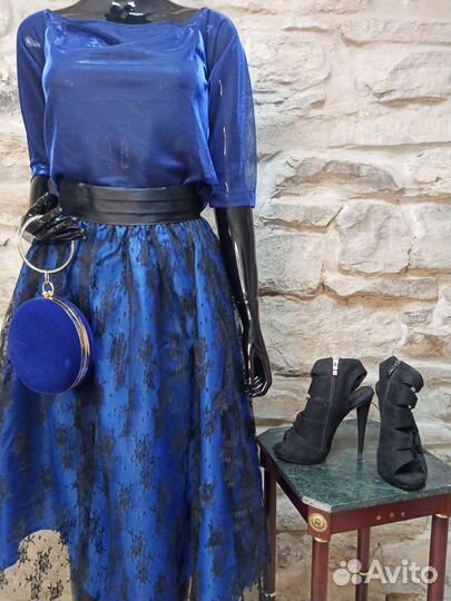 Женская одежда и аксессуары