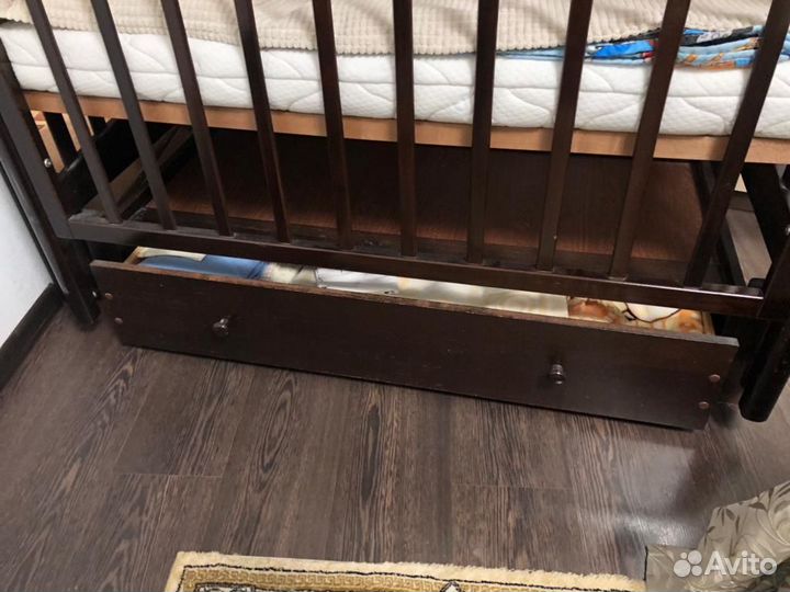 Детская кроватка Лель с продольным маятником