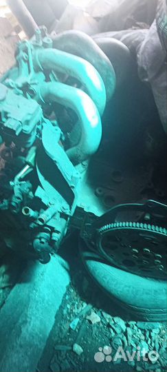 Двигатель QG 10 1.8