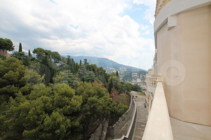 1-к. квартира, 69 м², 8/8 эт.