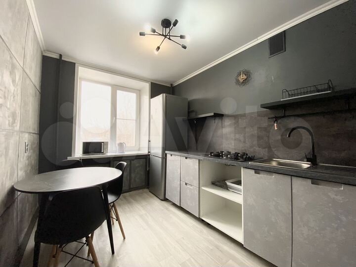 2-к. квартира, 46 м², 6/12 эт.